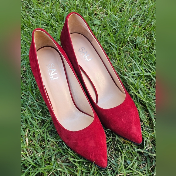 Sali Handmade Red Leather Heels, Size 40 - Picture 1 of 5
